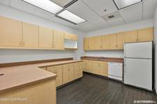 interior photo 4