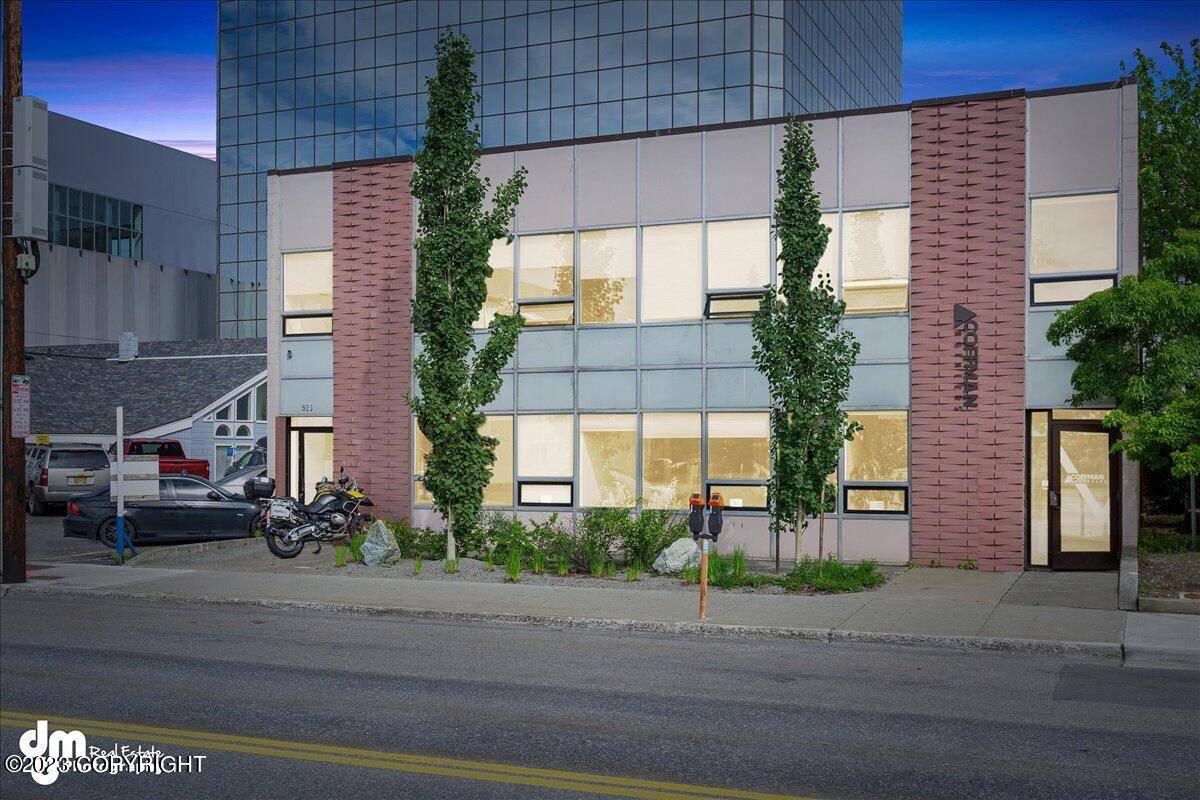 01-Front Exterior_ELI05259_DTE