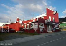 The Bamboo Restaurant and Pioneer Bar