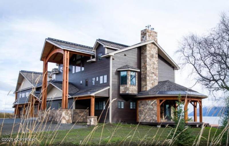 5260 Kachemak Drive, Homer
