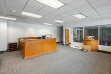 04-Front Desk-Main Entry_SLS_-0592