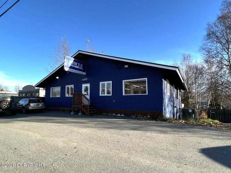 7337 Old Seward Highway, Anchorage