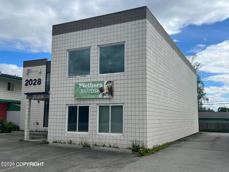 2028 E Northern Lights Boulevard, Anchorage