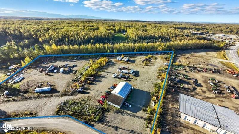 7820 W Buttercup Drive, Wasilla