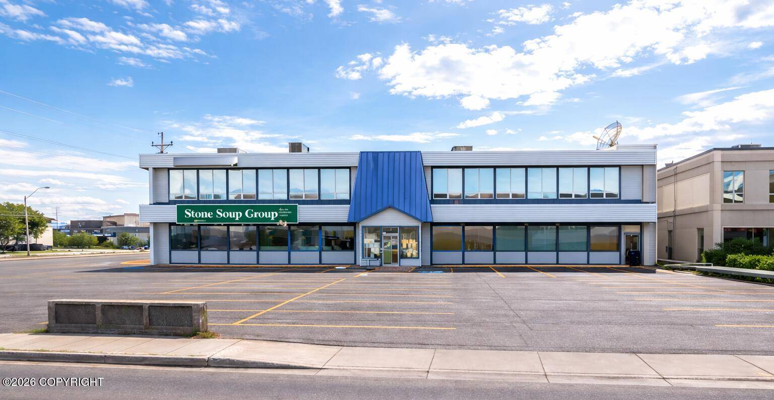 307 E Northern Lights Exterior 1