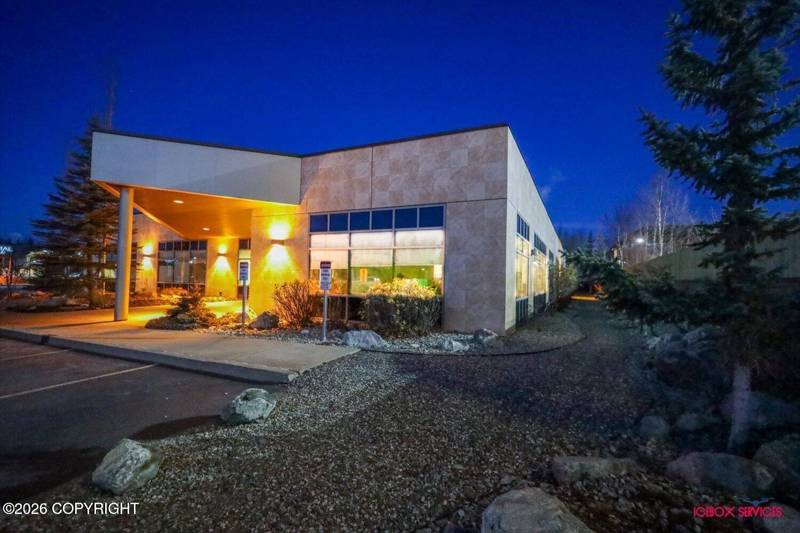 892 E USA Circle, Wasilla