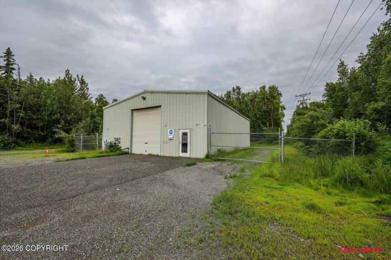 591 S McKinley Street, Wasilla