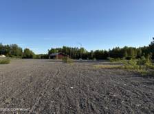 Nikiski Hardware (18)