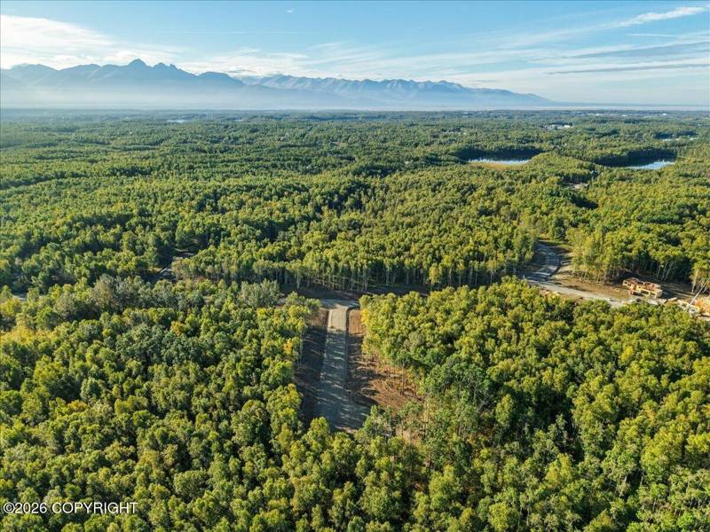 L12 B2 N Barry Circle, Wasilla