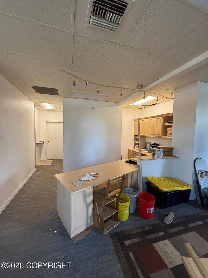 12001 Industry Way #B4 & B5, Anchorage