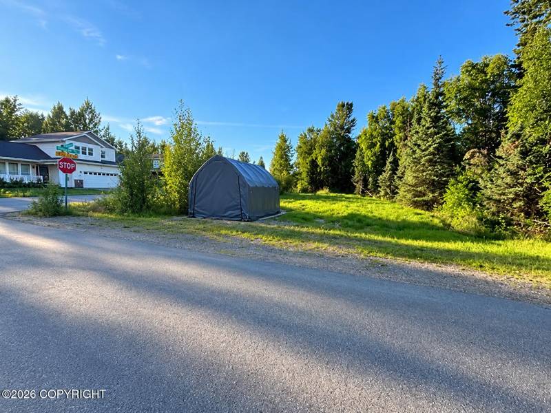 3525 E 74th Avenue, Anchorage